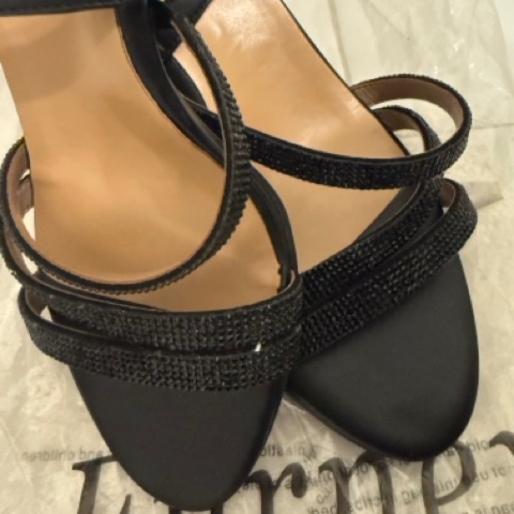 Naturalizer brand new heels